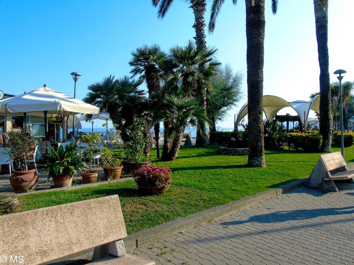 Pietra Home, Posto Auto, Ac ,Wifi, 150Mt Dal Mare Pietra Ligure Εξωτερικό φωτογραφία